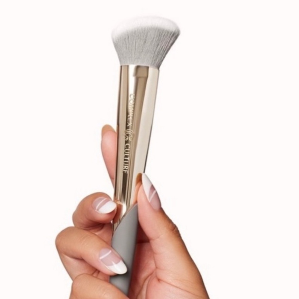 Complex Culture CHEEK CHISELER BRUSH contour * blush * brush